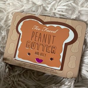 Too Faced Peanut Butter and Jelly Palette